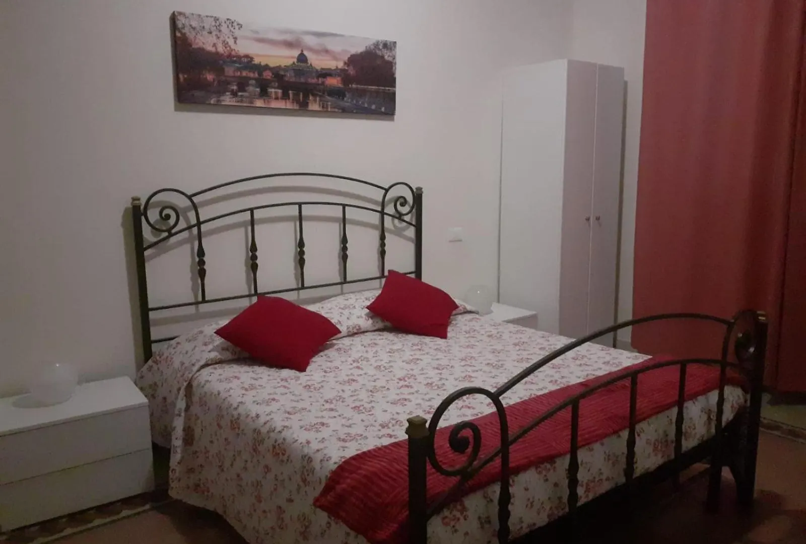 Domus Claudia San Giovanni Rome 0*,